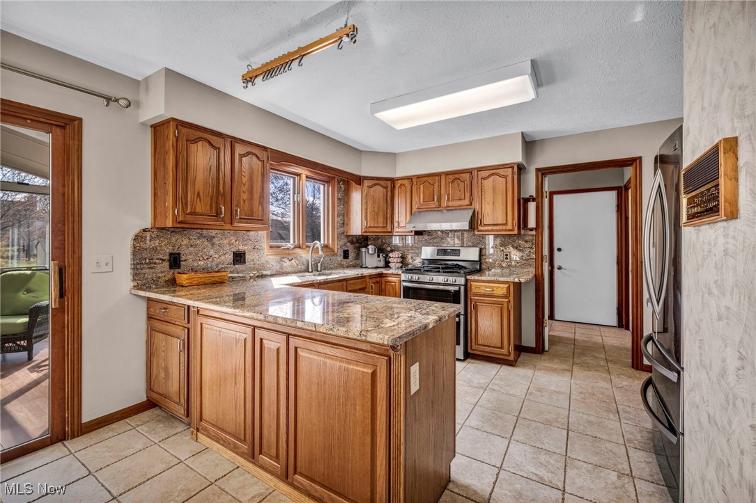 7717 Rutland Drive, Mentor, Ohio image 13