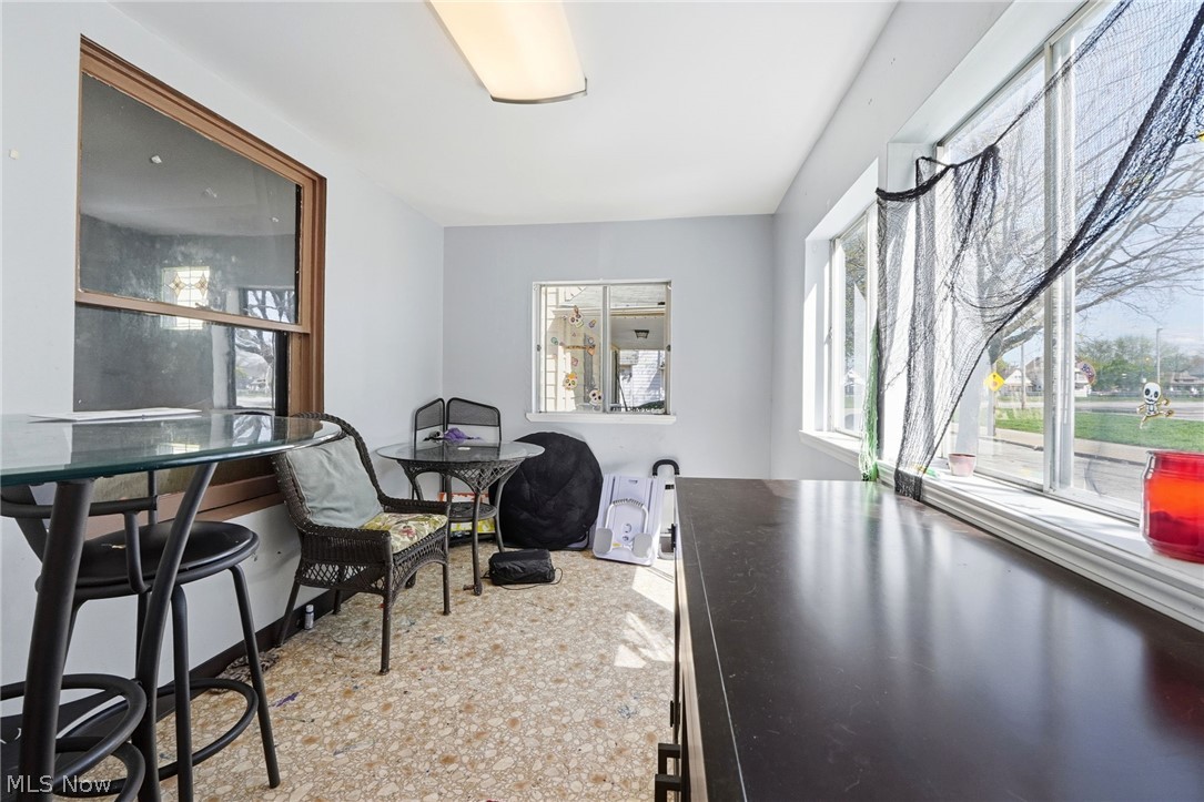 3202 Montclair Avenue