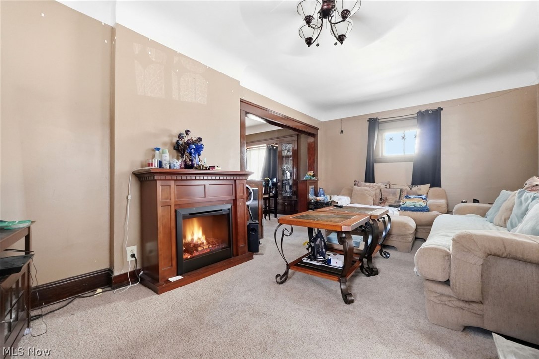 3202 Montclair Avenue