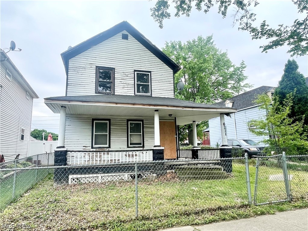 Hoyt - Residential Income