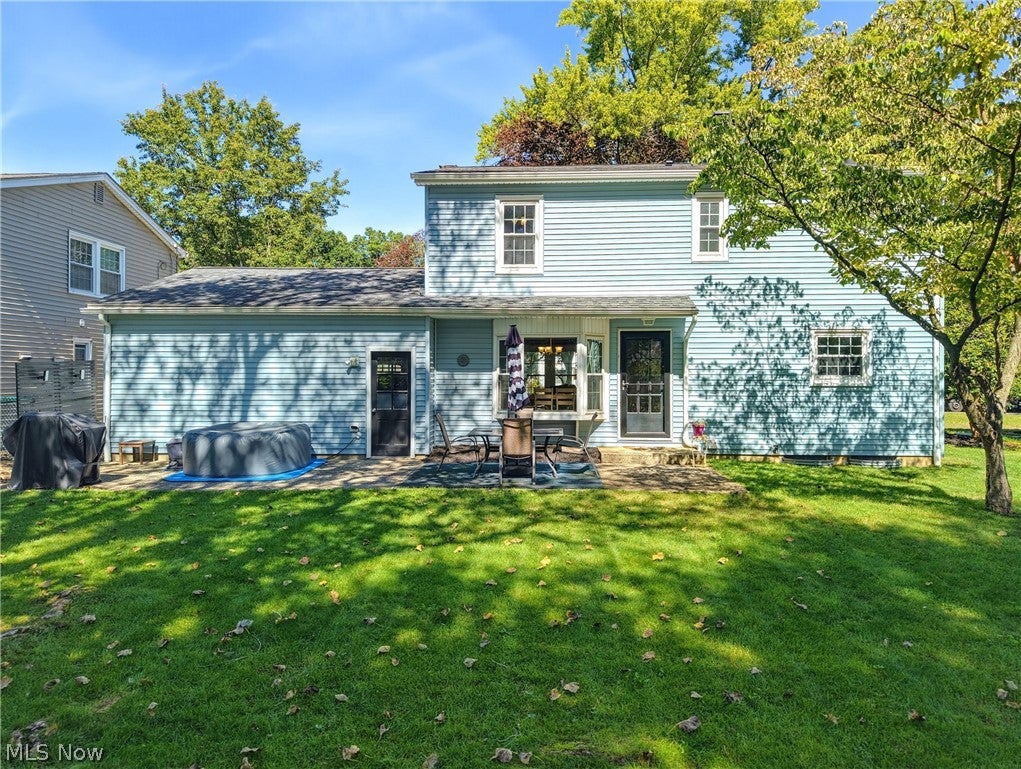 594 Megglen Avenue