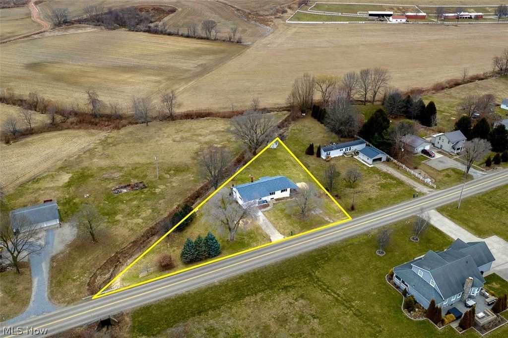 Photo of 3336 Broad Run Dairy Road NW, Dover, OH 44622 (MLS # 5192317)