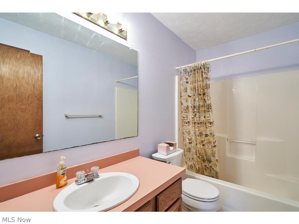 Dellwoods Es - Residential