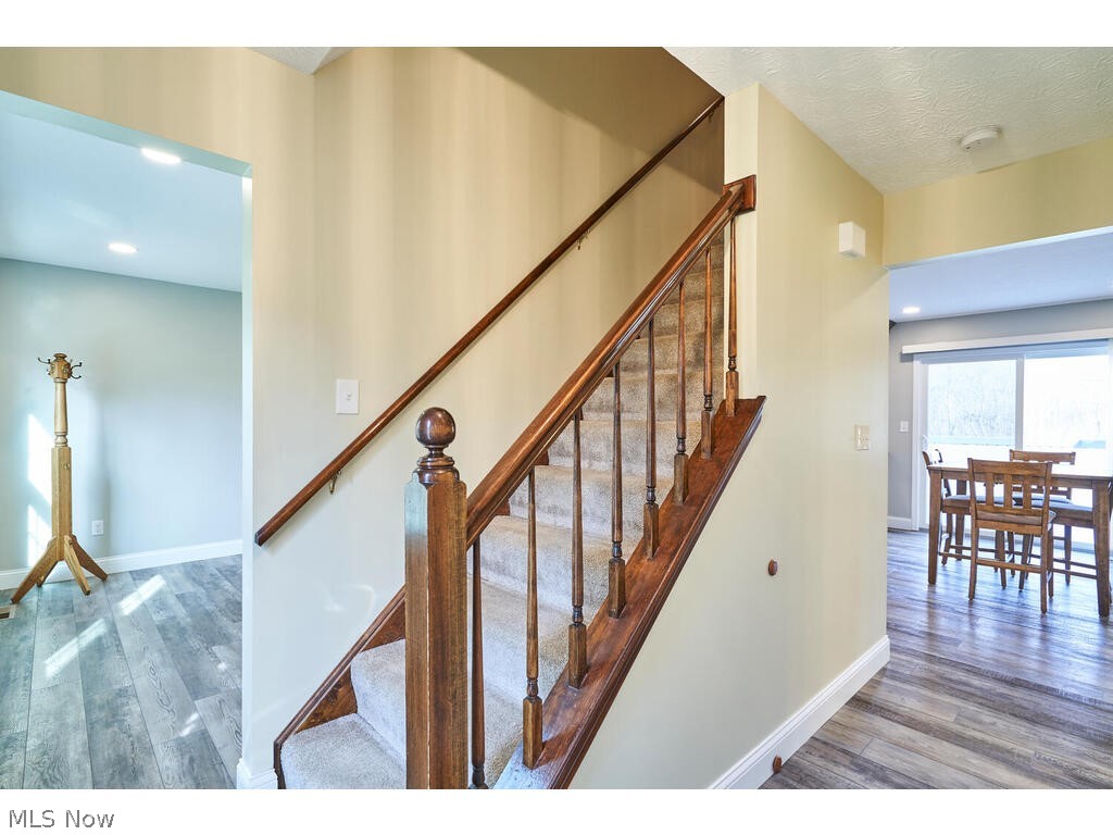 Dellwoods Es - Residential