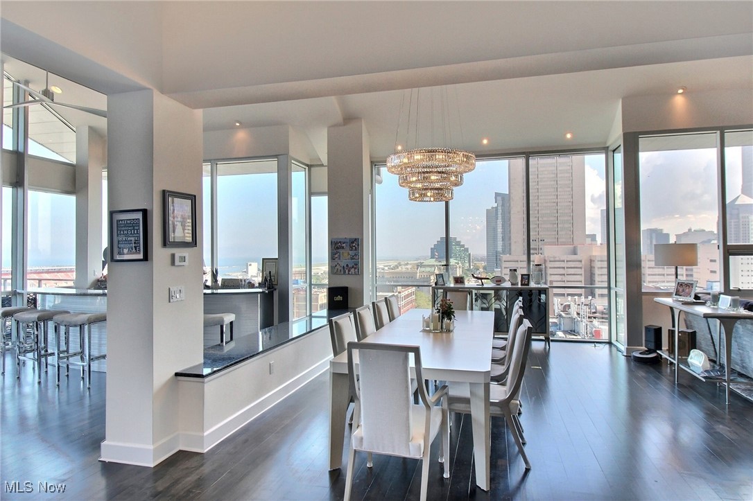 Pinnacle Condo - Residential