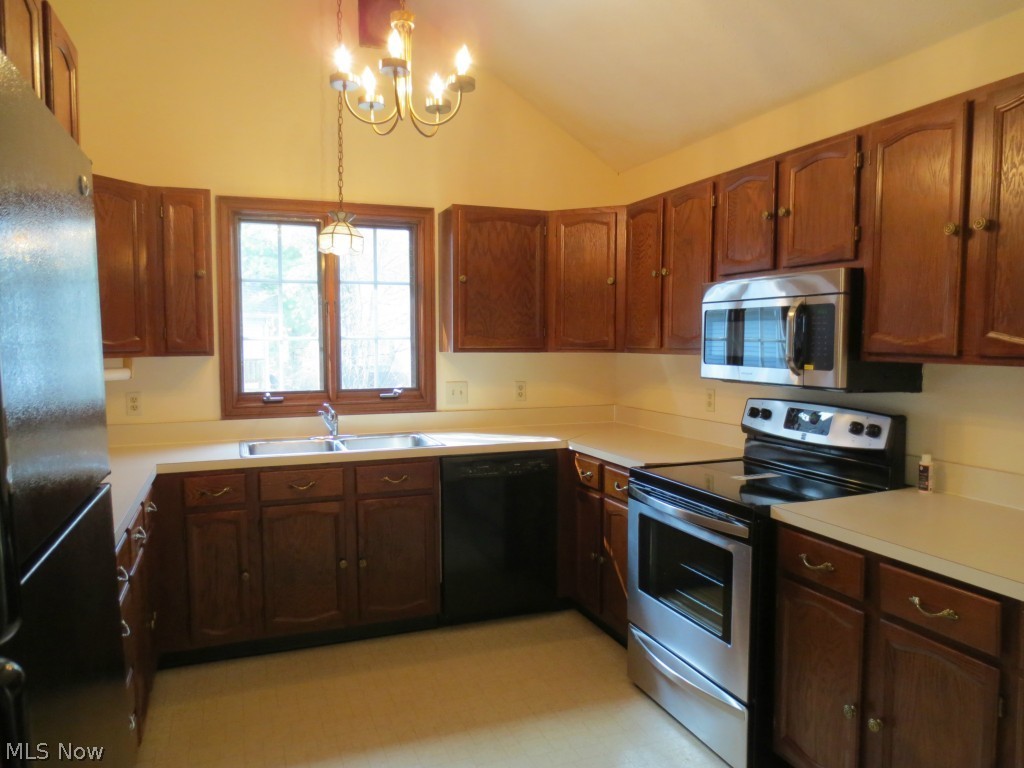 Burlington Geauga - Residential Lease