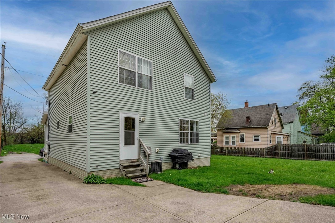 12901 Marston Avenue, Cleveland, Ohio image 28
