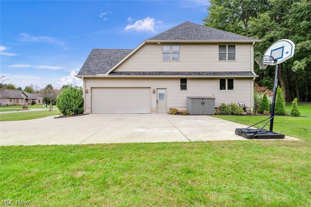 2037 Bishop Woods Court