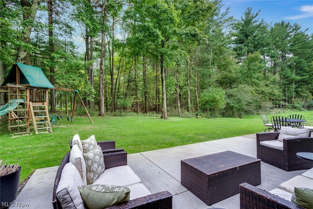 2037 Bishop Woods Court