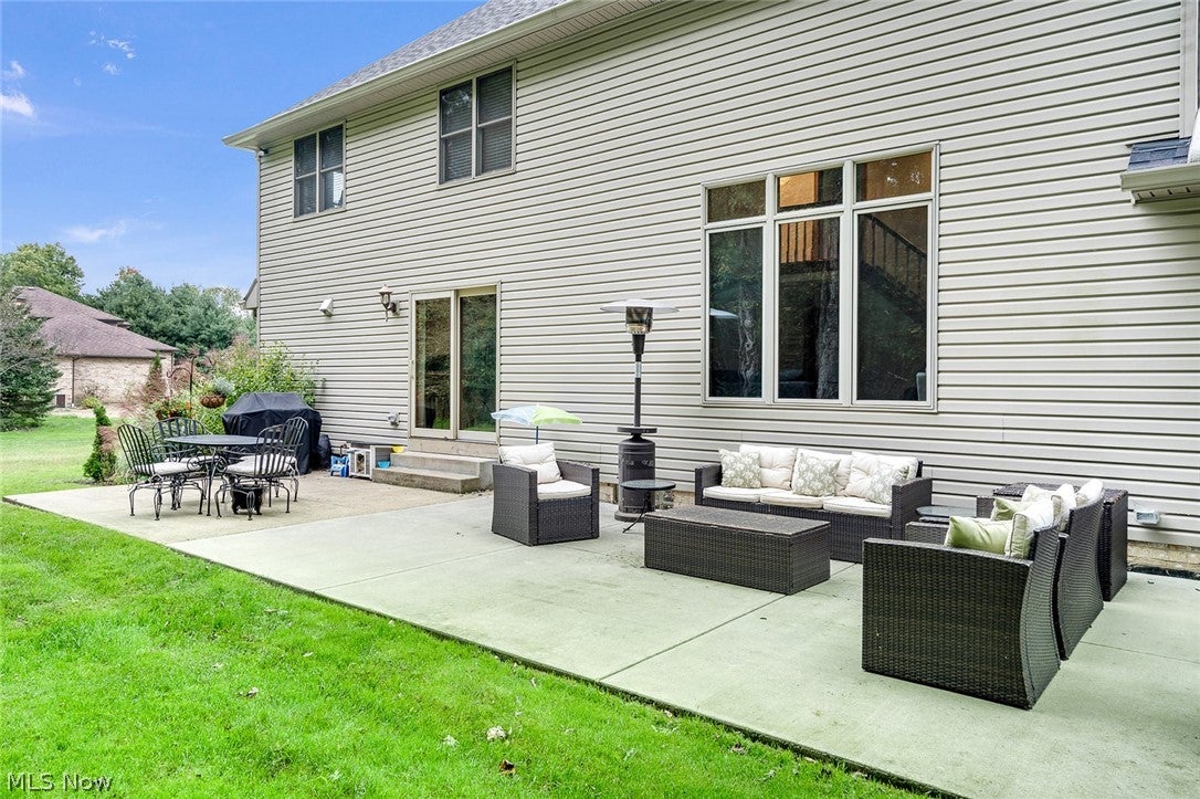 2037 Bishop Woods Court