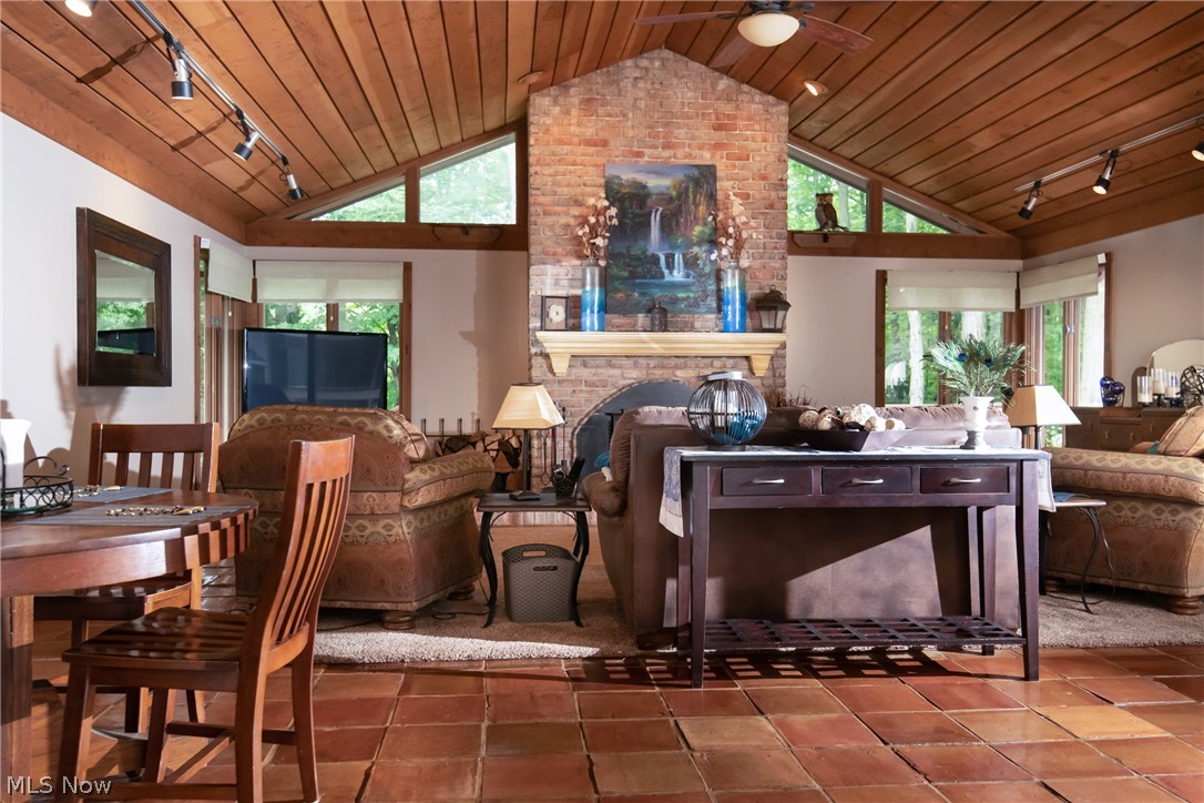 Silver Lake Woodlands - Residential