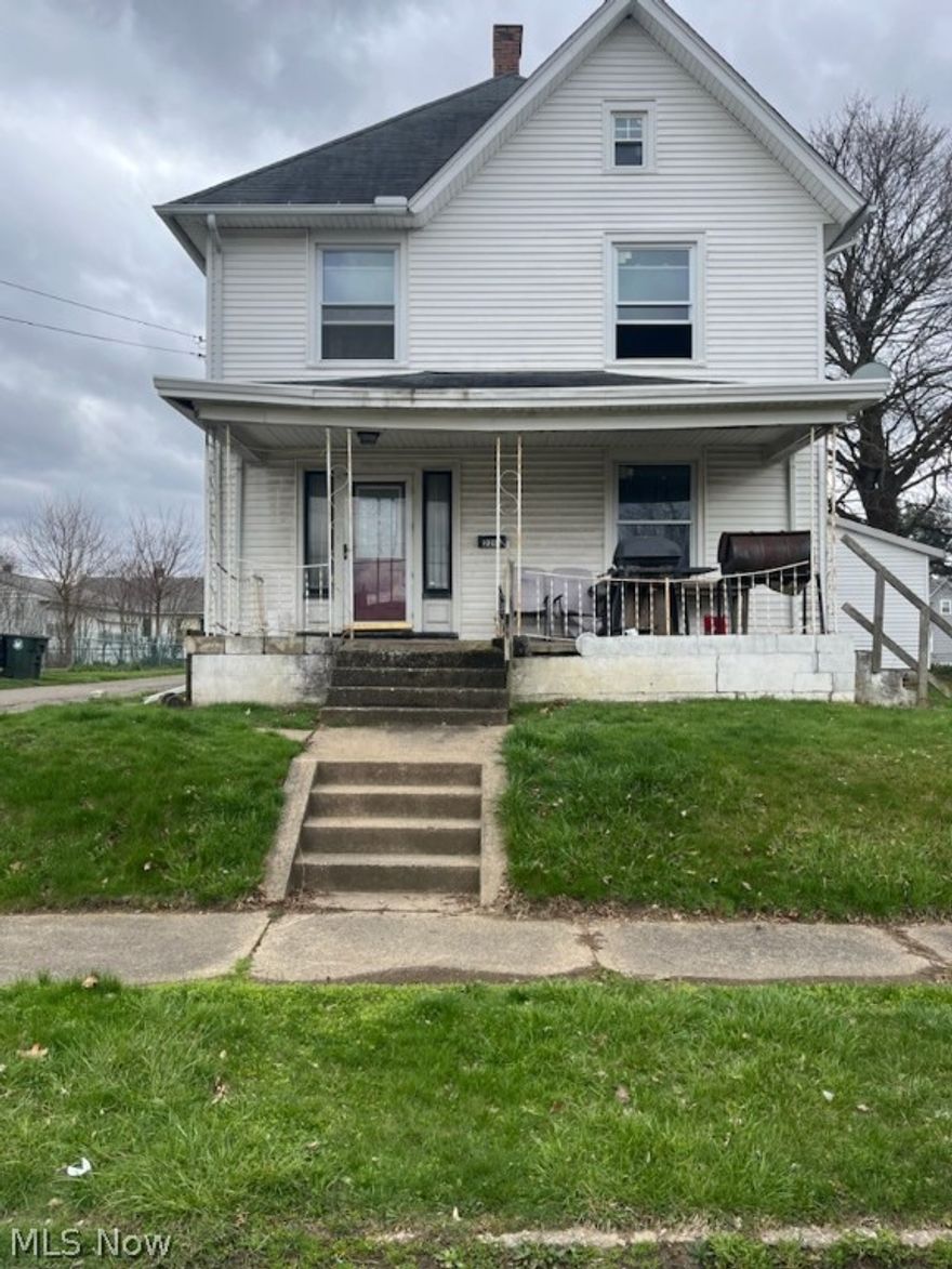 This investment property presents an excellent opportunity for investors or burgers looking to add value through renovation and improvements. While it requires work, it features three bedrooms and two bathrooms, providing a solid foundation for creating a desirable living space. Come check this hidden gem out.