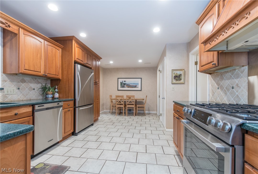 Moreland Hills - Residential