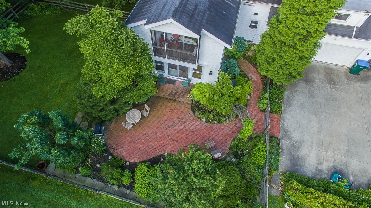 Moreland Hills - Residential
