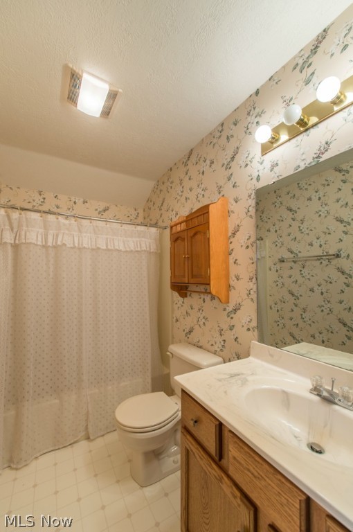 Villas At London Square Condo - Residential