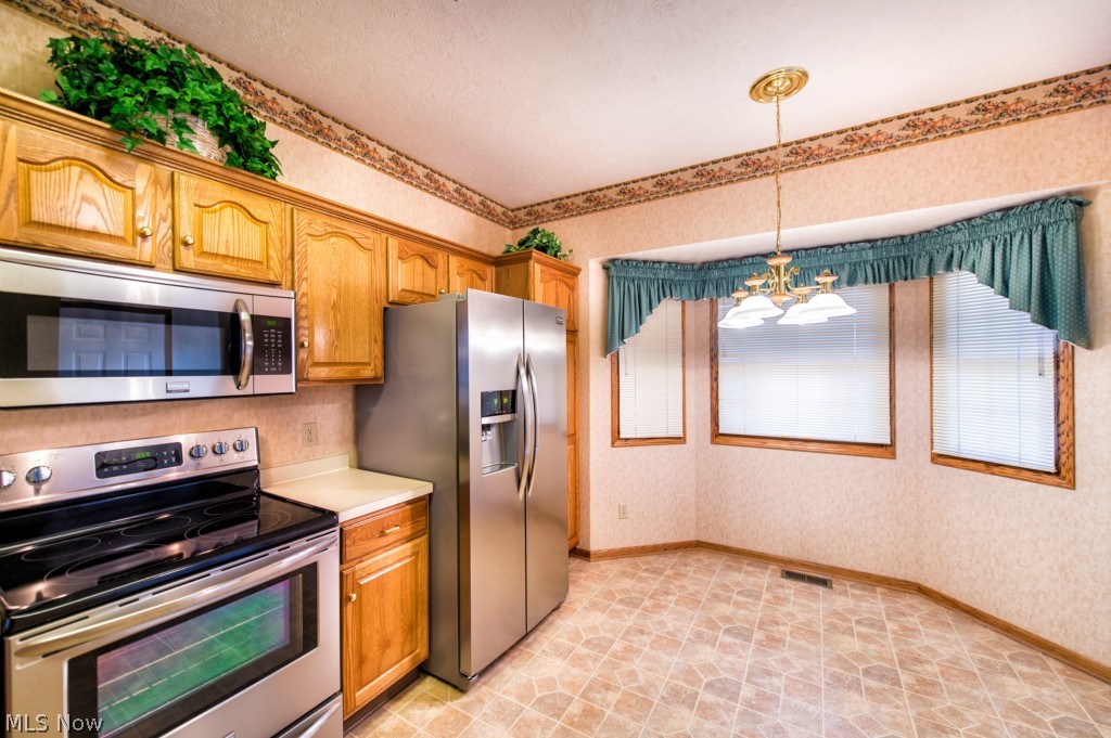 Villas At London Square Condo - Residential