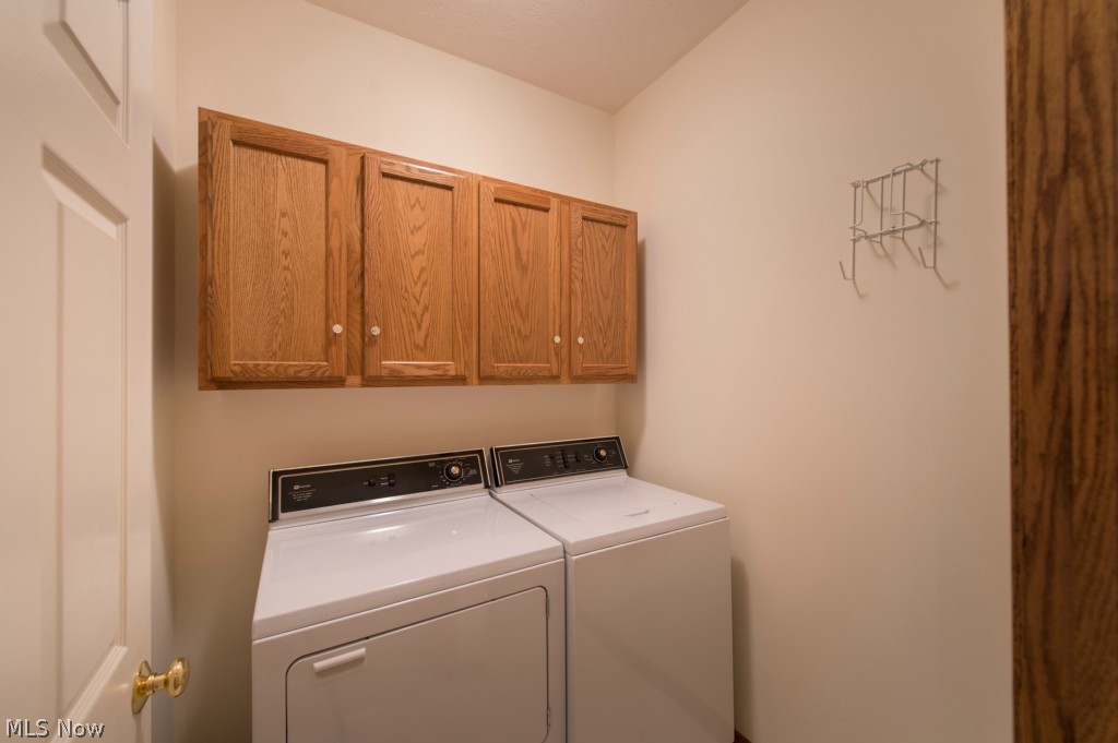 Villas At London Square Condo - Residential