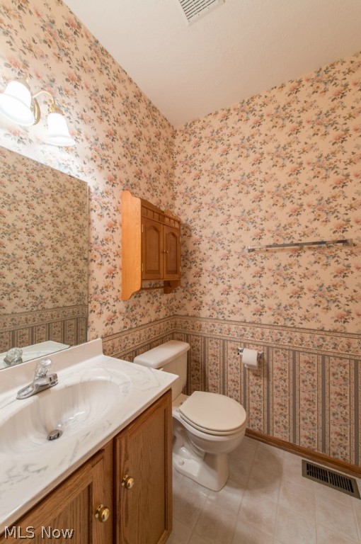 Villas At London Square Condo - Residential