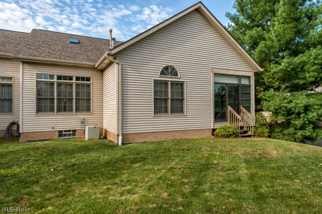 Villas At London Square Condo - Residential