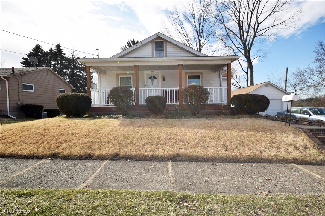 Welcome home to this beautiful 2 possibly 3 bedroom bungalow ranch! This home has it all! Large family room with formal dining area and eat in kitchen! Spacious fenced in back yard with a wrap around patio on a double lot! Did I mention the walk out basement? Yeah, that too! No worries as this home comes with America's Preferred home warranty! This one won't last long! Call today to schedule your private tour!