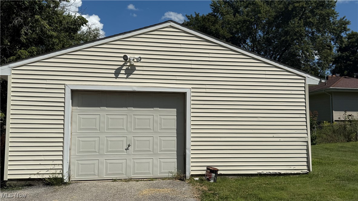 34200-Niles City - Residential