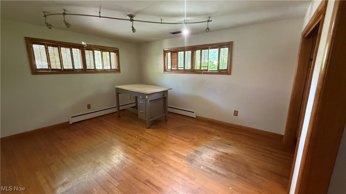 34200-Niles City - Residential