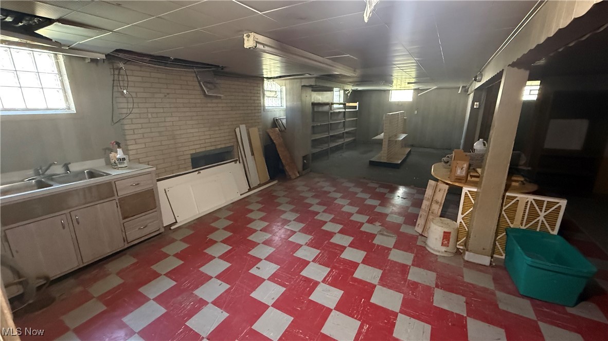 34200-Niles City - Residential