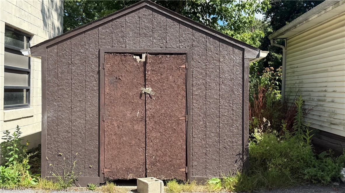 34200-Niles City - Residential