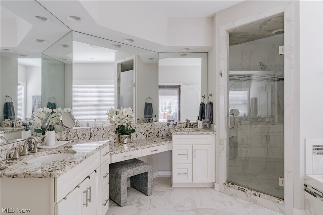 Sterling Lakes Pepper Pike Sub 8 - Residential