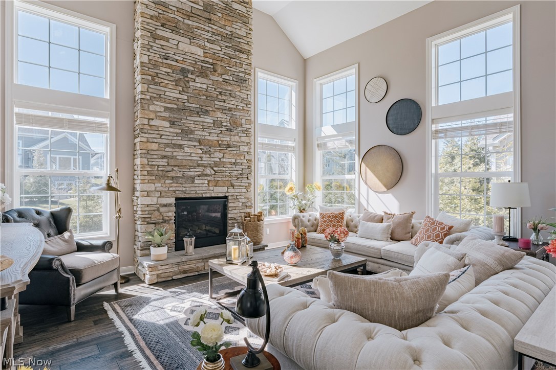 Sterling Lakes Pepper Pike Sub 8 - Residential