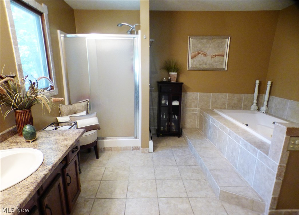 Lake Erie Apple Orchards Co - Residential