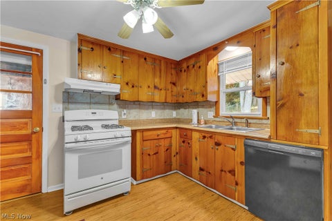 Tiny photo for 1547 49th Street, Canton, OH 44709 (MLS # 5239011)