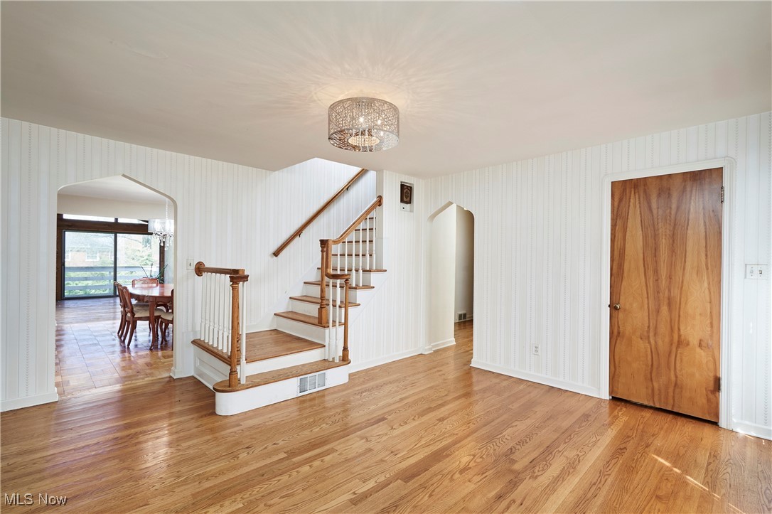 2319 Chatham Road, Akron, Ohio image 14