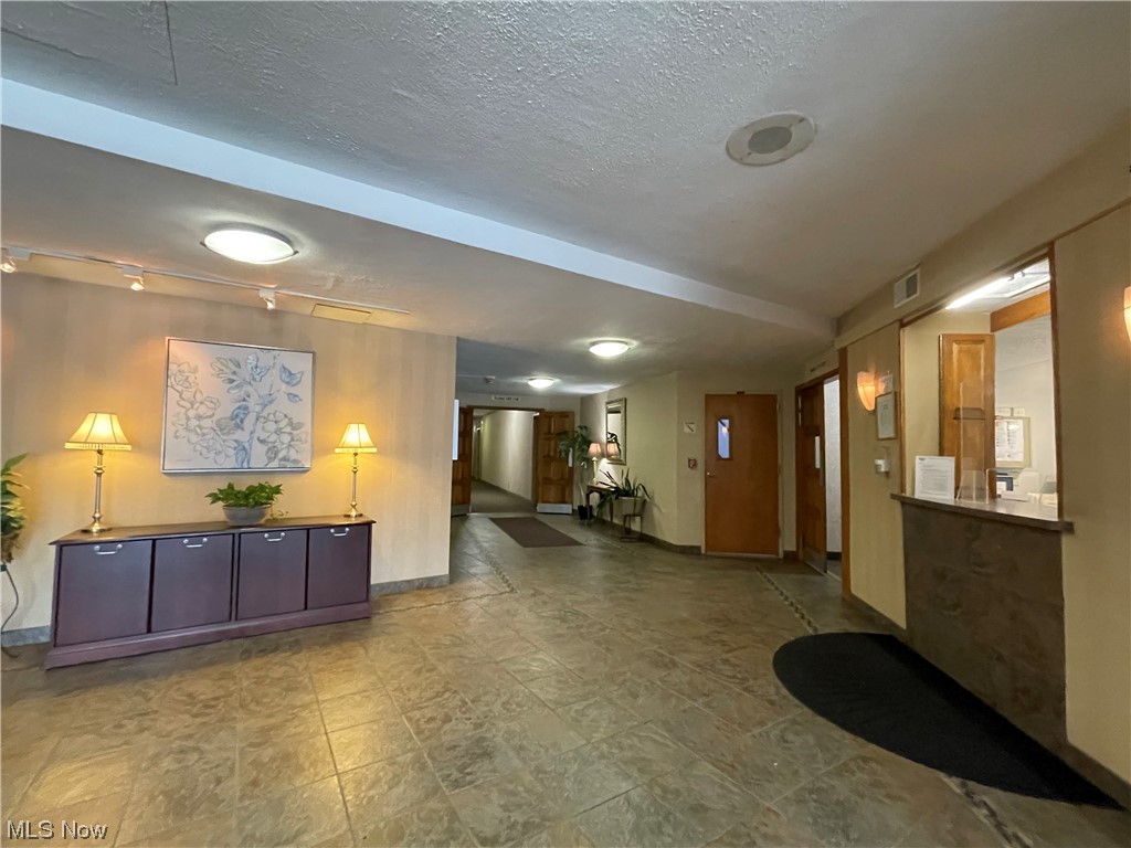 Lake House - Residential