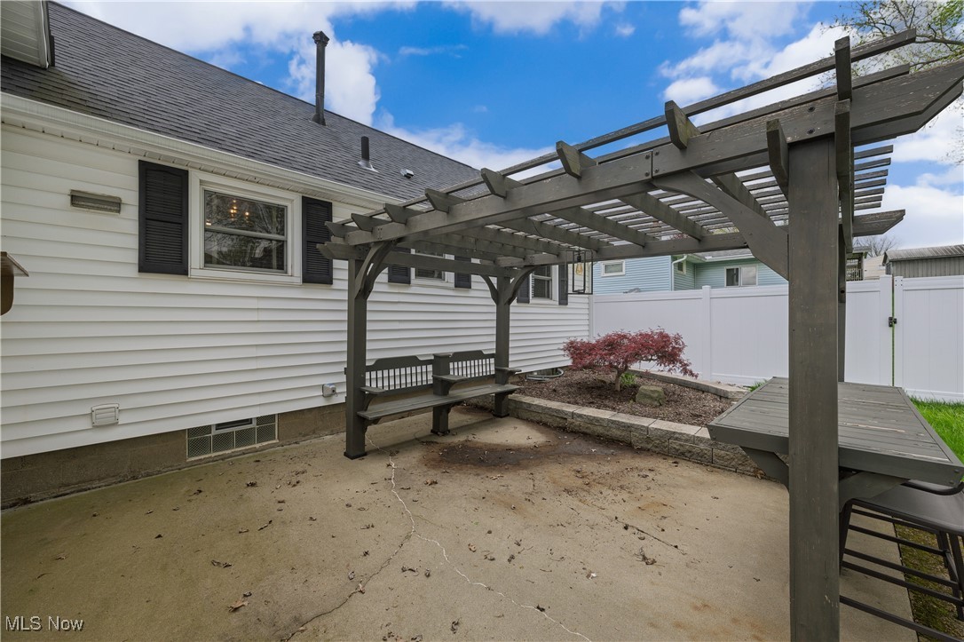 5130 Bateson Drive, Thornville, Ohio image 9