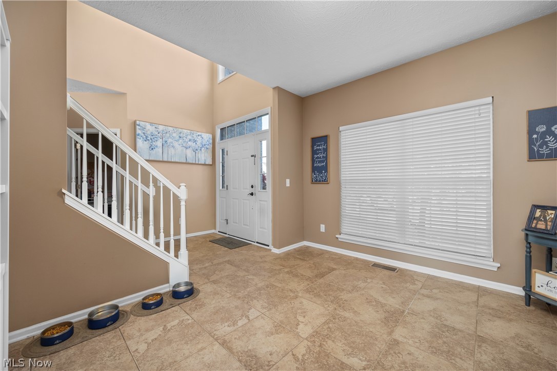 4625 Crossing Trail