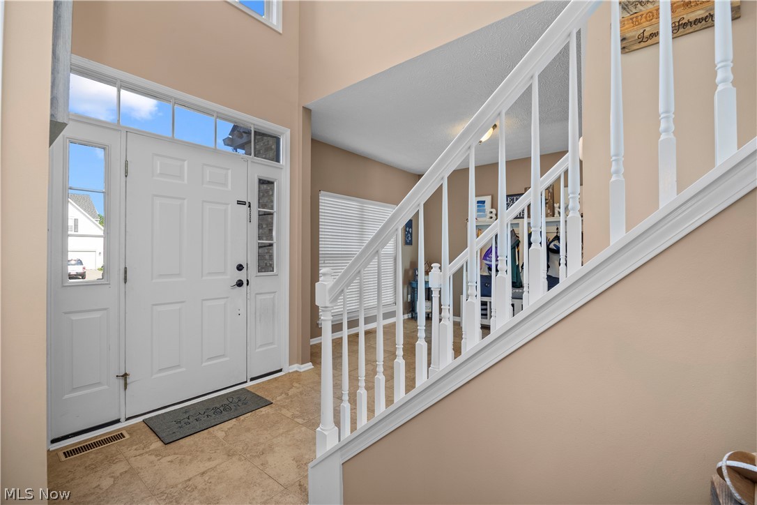 4625 Crossing Trail
