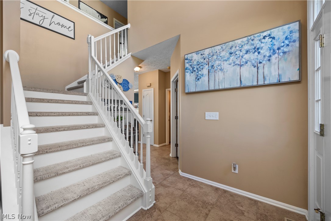 4625 Crossing Trail