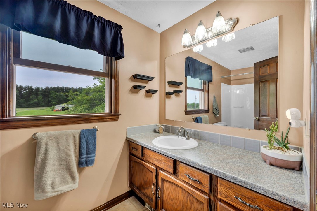 9410 Daniels Road, Seville, Ohio image 19