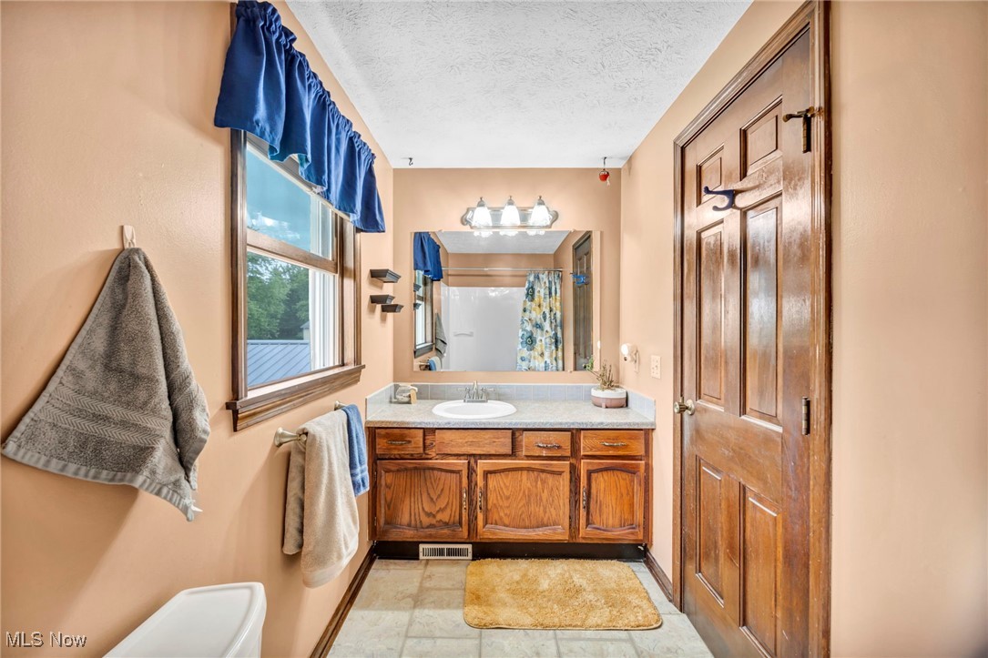 9410 Daniels Road, Seville, Ohio image 22