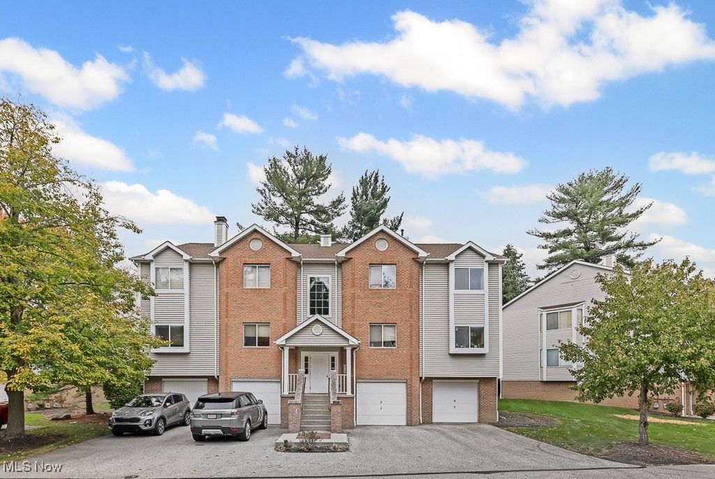 Photo of 339 Village Pointe Drive #4, Akron, OH 44313 (MLS # 5167797)