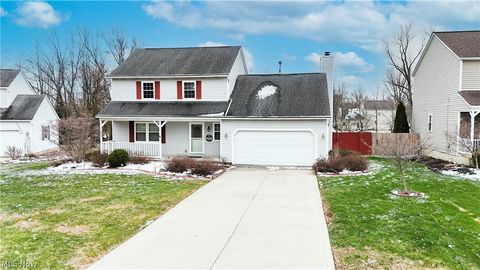 Homes For Sale - 898 Quincy Court<br/> Medina County, Medina, OH 44256