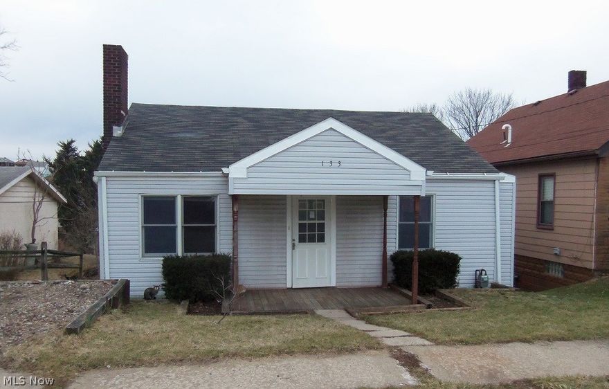 Cozy 2 bedroom. 1 bath home on residential street in Weirton.