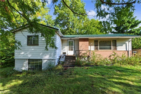 Homes For Sale - 4075 Hamilton Road<br/> Medina, OH 44256