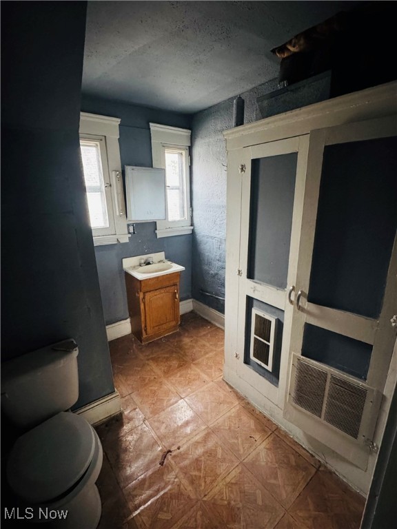 Colonial Heights - Residential Income