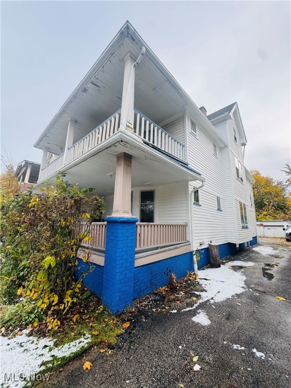 Colonial Heights - Residential Income