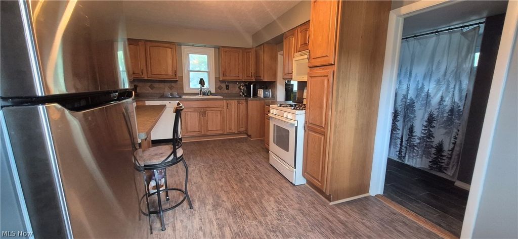 Photo of 1263 Royalwood Road, Broadview Heights, OH 44147 (MLS # 5204864)