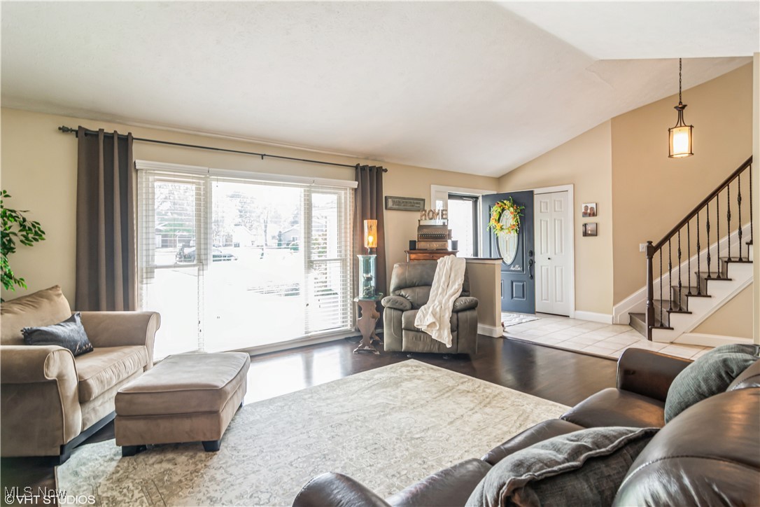 37 Monticello Drive, Brunswick, Ohio image 4