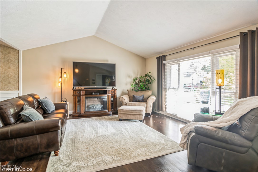 37 Monticello Drive, Brunswick, Ohio image 3