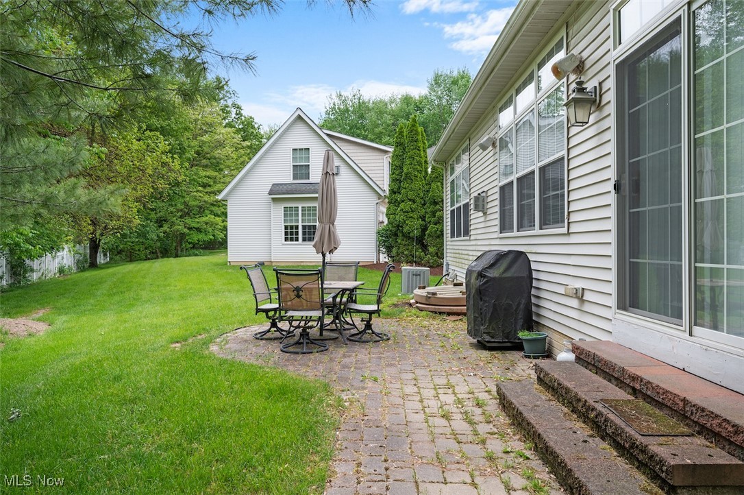 Westlake, Ohio 44145, United States, 3 Bedrooms Bedrooms, ,4 BathroomsBathrooms,Residential,Contingent,135418